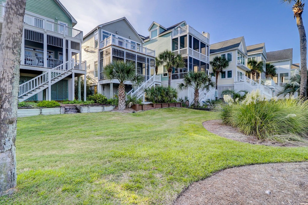 Ocean Point House | OCEANVIEW Home in Ocean Point Community- Comes with SPORTSCARD
