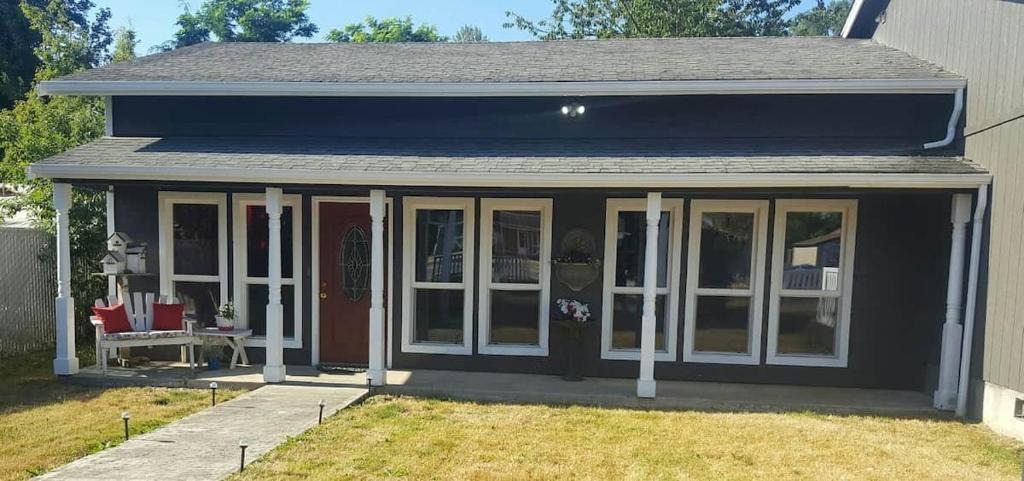 Orting House | Orting's Private "Get Away"