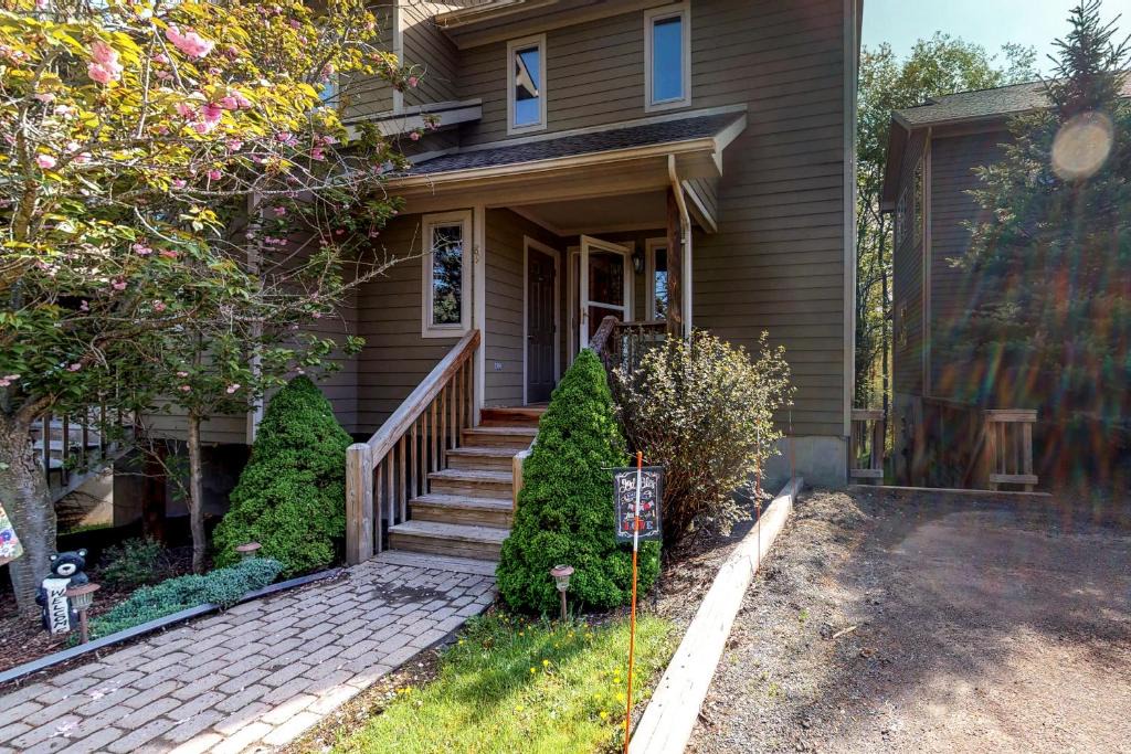 McHenry Apartment | Our Heart's Desire