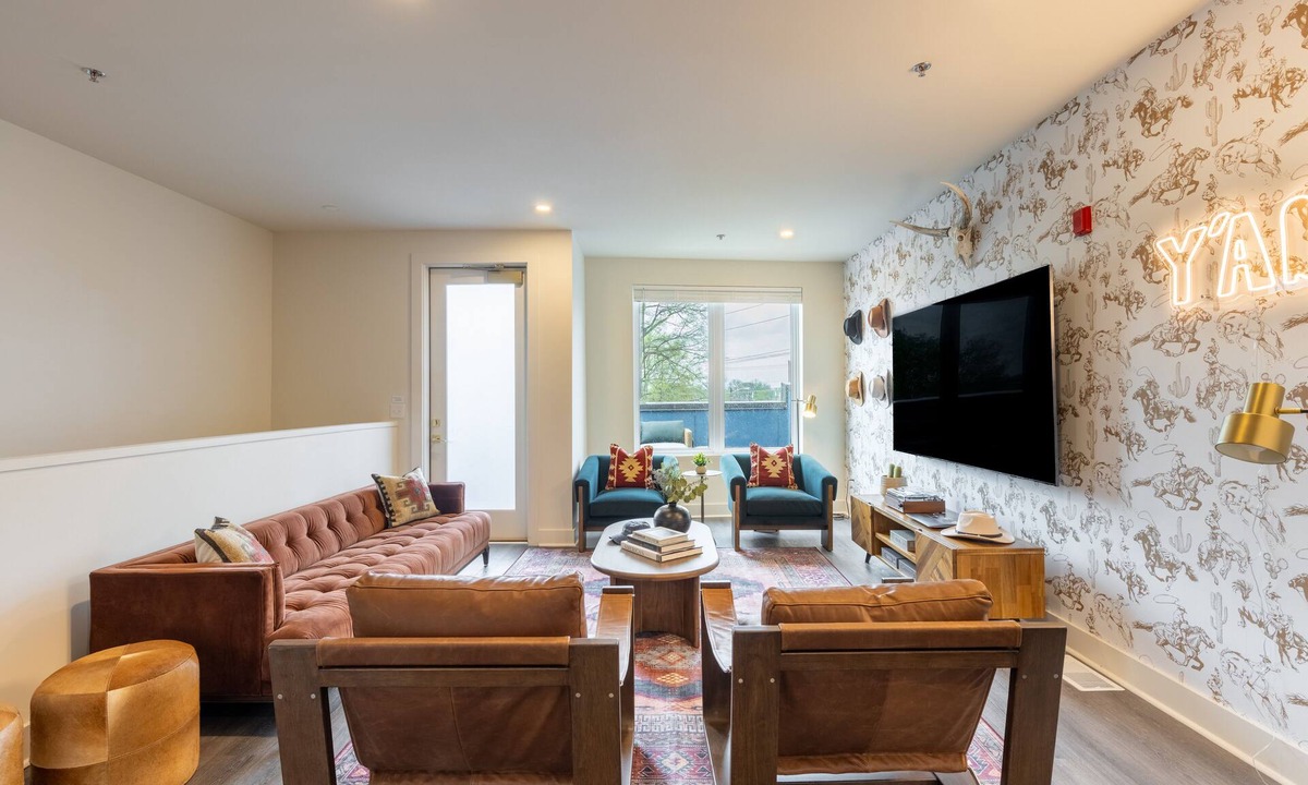 Five Points House | Outrider 105 by AvantStay | Close to Broadway & Downtown Nashville