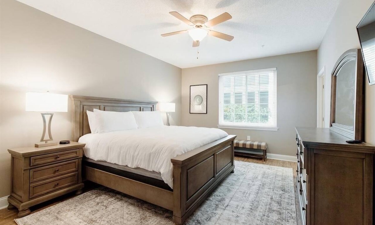 Greenville Downtown House | Overlook Downtown GVL!