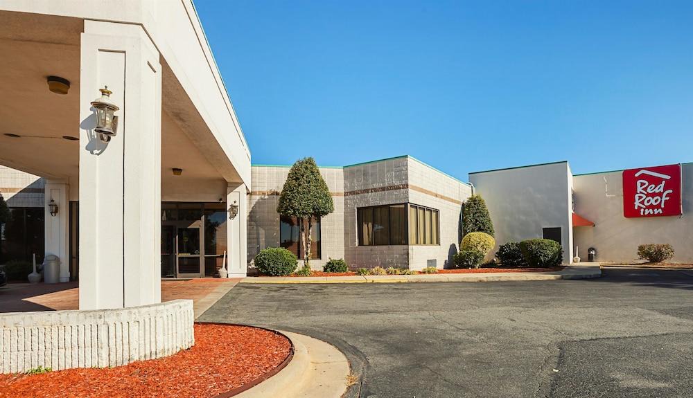 Burlington Hotel | OYO Hotel Burlington South