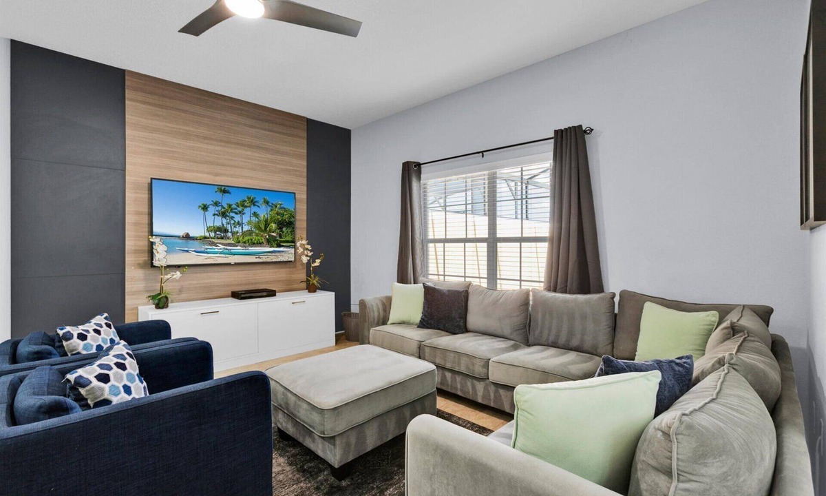 West Kissimmee House | Paradise Palms Resort 4 Bedroom Private Pool Townhome