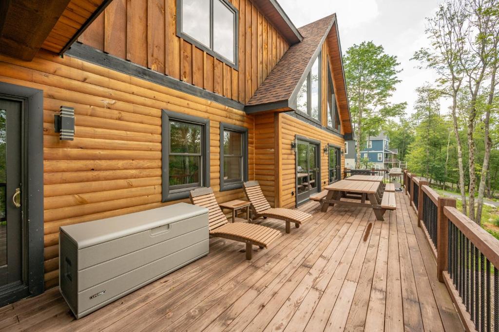 McHenry House | Paradiso Montano