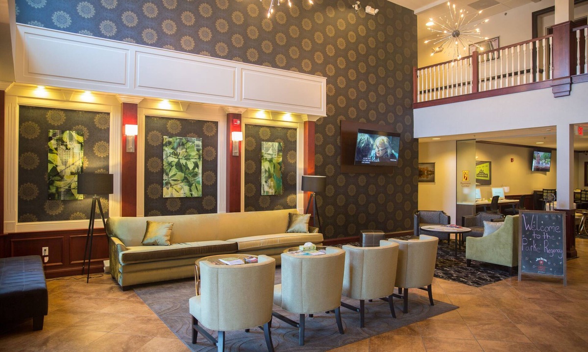 Bloomington Hotel | Parke Regency Hotel & Conf Ctr