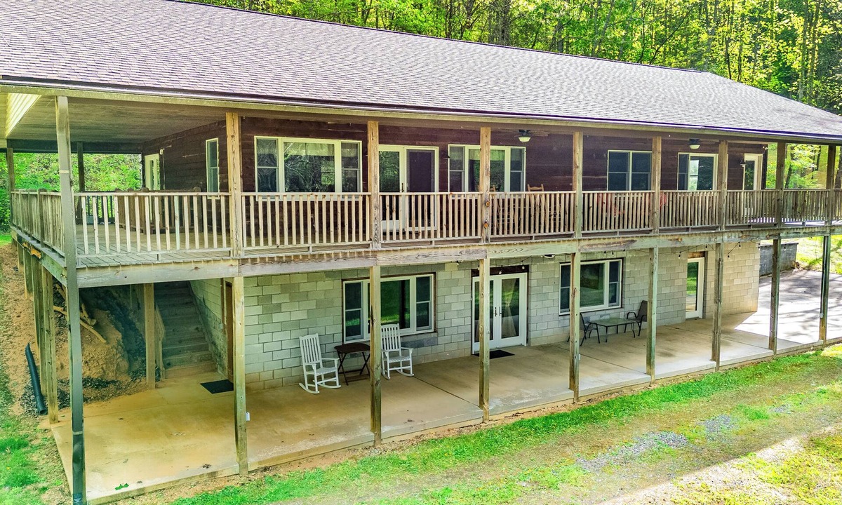 Whittier House | Partridge Place Hideaway (Upper and Lower Unit) Close to Cherokee, Bryson City, and Sylva!
