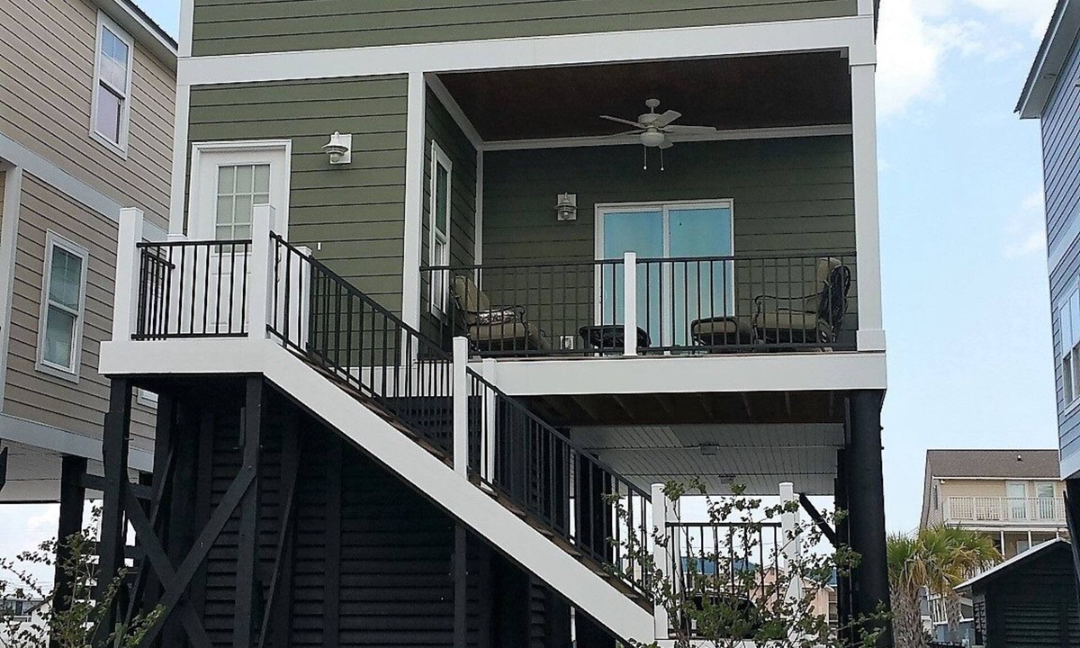 Garden City House | "PAUSE AT THE PIER" STEPS TO THE BEACH! POOL!