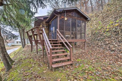 Welch House | Peaceful Cottage w/Mtn View Near ATV Trails!