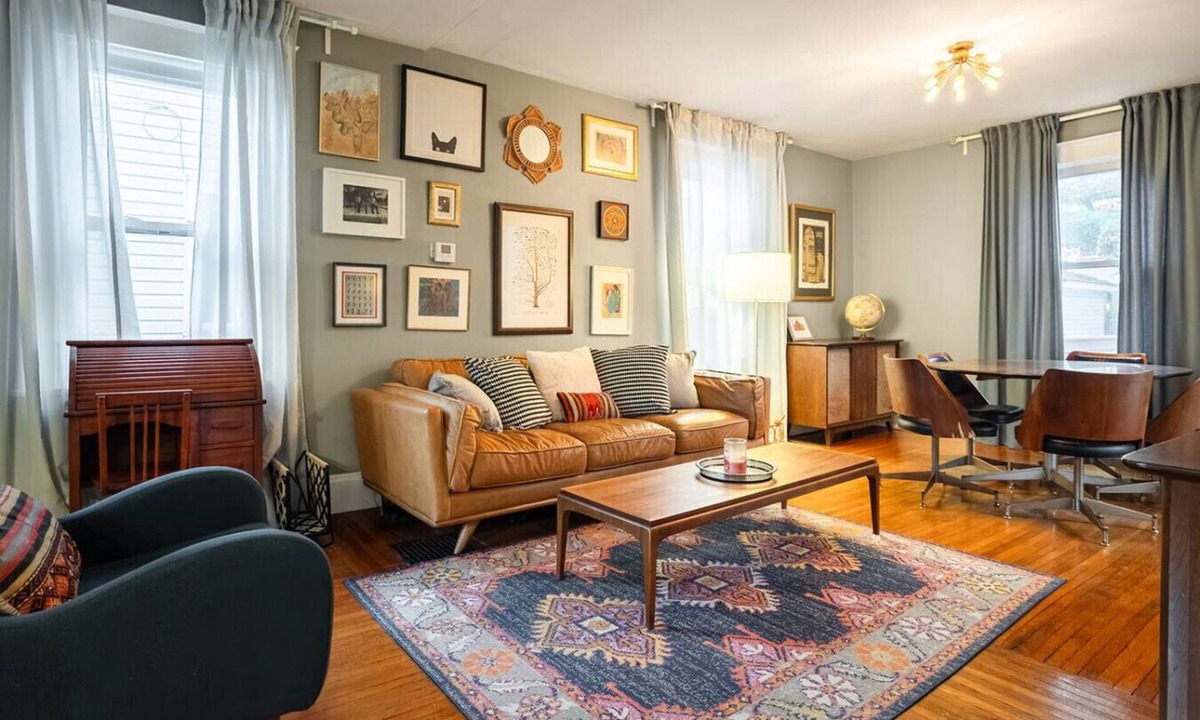 Oakley House | Peaceful, Elegant Midcentury Retreat, Close to All