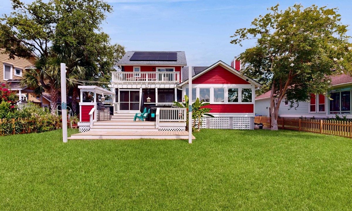 Cordesville House | Peaceful home with expansive views of the Ashley River w/outdoor living space