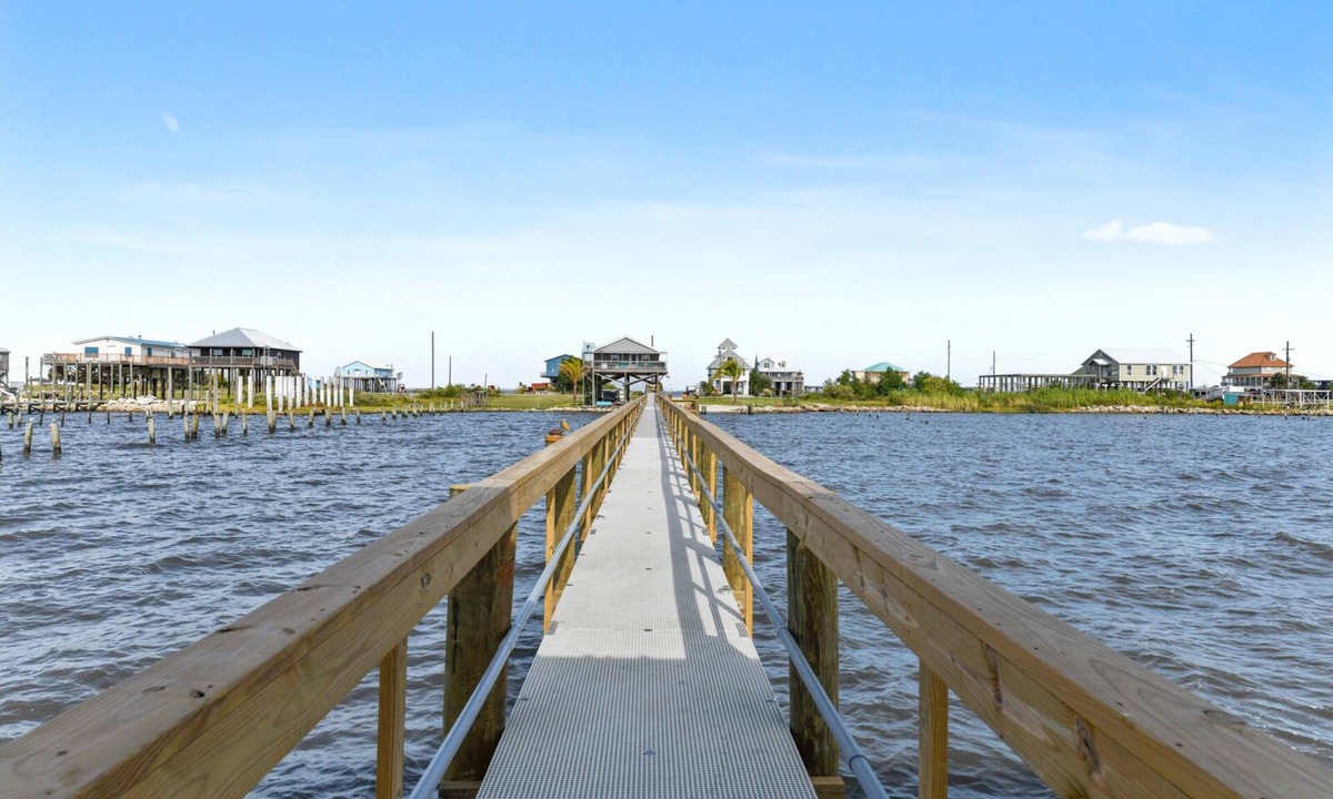 Lake Catherine House | Pelican Pier Beach House on Lake Catherine