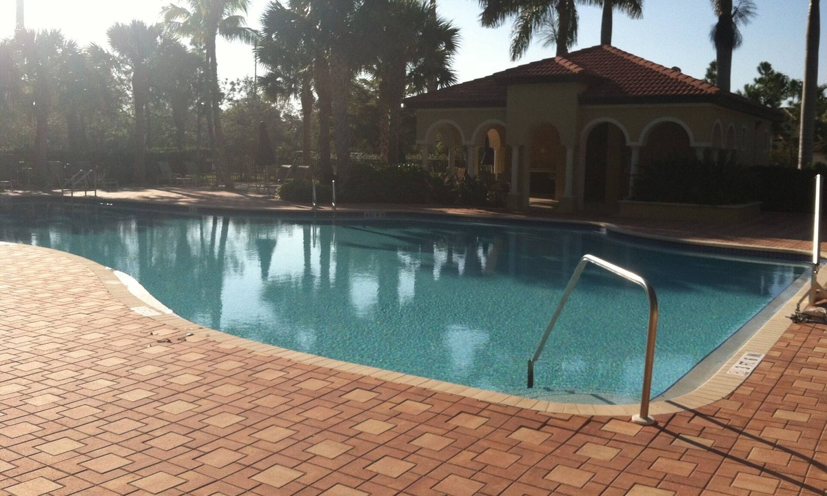 Estero Condo | Pelican Sound has it all! Fabulous, active community, in Estero, 2BR, 2BA condo.