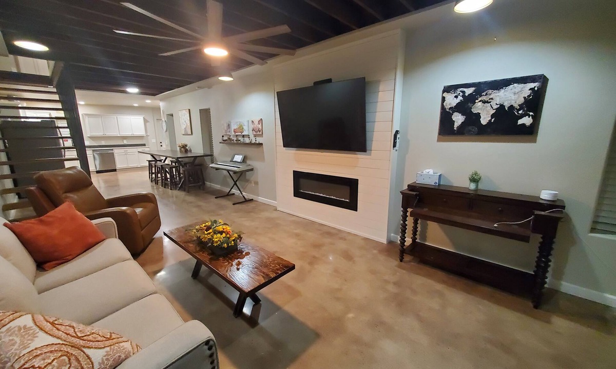 Owasso House | Perfect Home Base For Your Family Adventure!