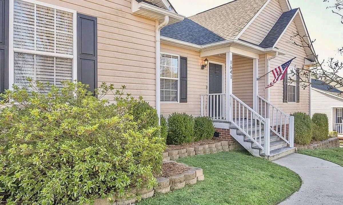 Rock Hill House | Pet-Friendly 3BR Home - Office, Fire Pit & Porch