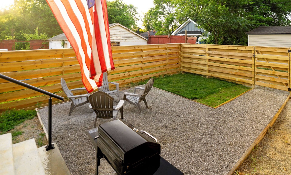 Chattanooga Apartment | Pet-Friendly · No Fee · 3BR Sleeps 8 · Fenced Yard