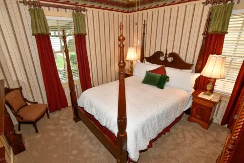 Jonesborough House | Peter Miller's Room The Historic Eureka Inn and Event Center