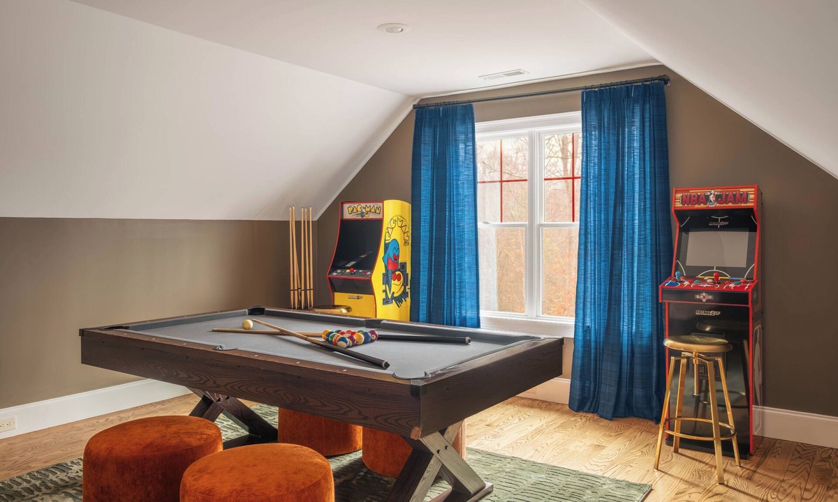 Fayetteville House | Pickleball/Golf Simulator/Hot+coldtub/Sauna/Arcade/Outdoor Playset/Gaming system
