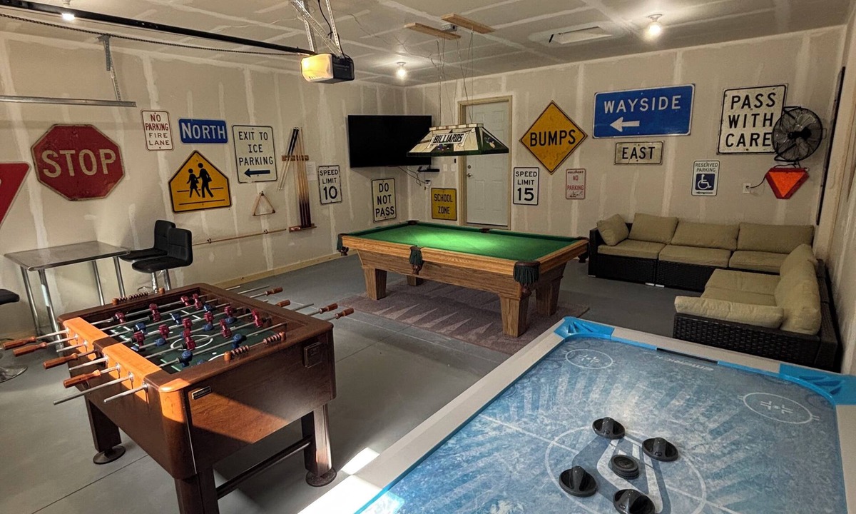 Nekoosa House | Pine Forge Golf Getaway w/Game Room!