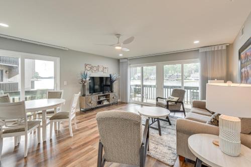 Pinehurst House | Pinehurst Lake Condo: Water View & Community Perks