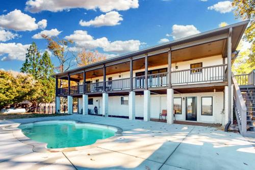 Lookout Mountain House | Pool & Scenic Views: Lookout Mountain Home