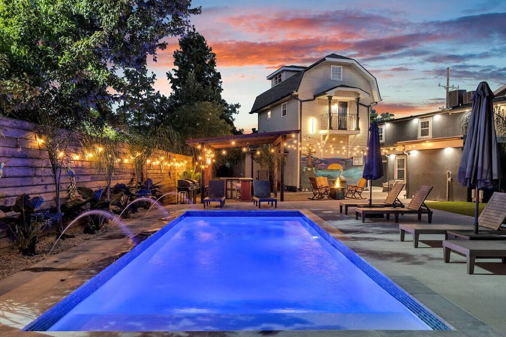 Tulane - Gravier Hotel | Poolside Bliss! Fun-Filled 7BR Stay near City Park