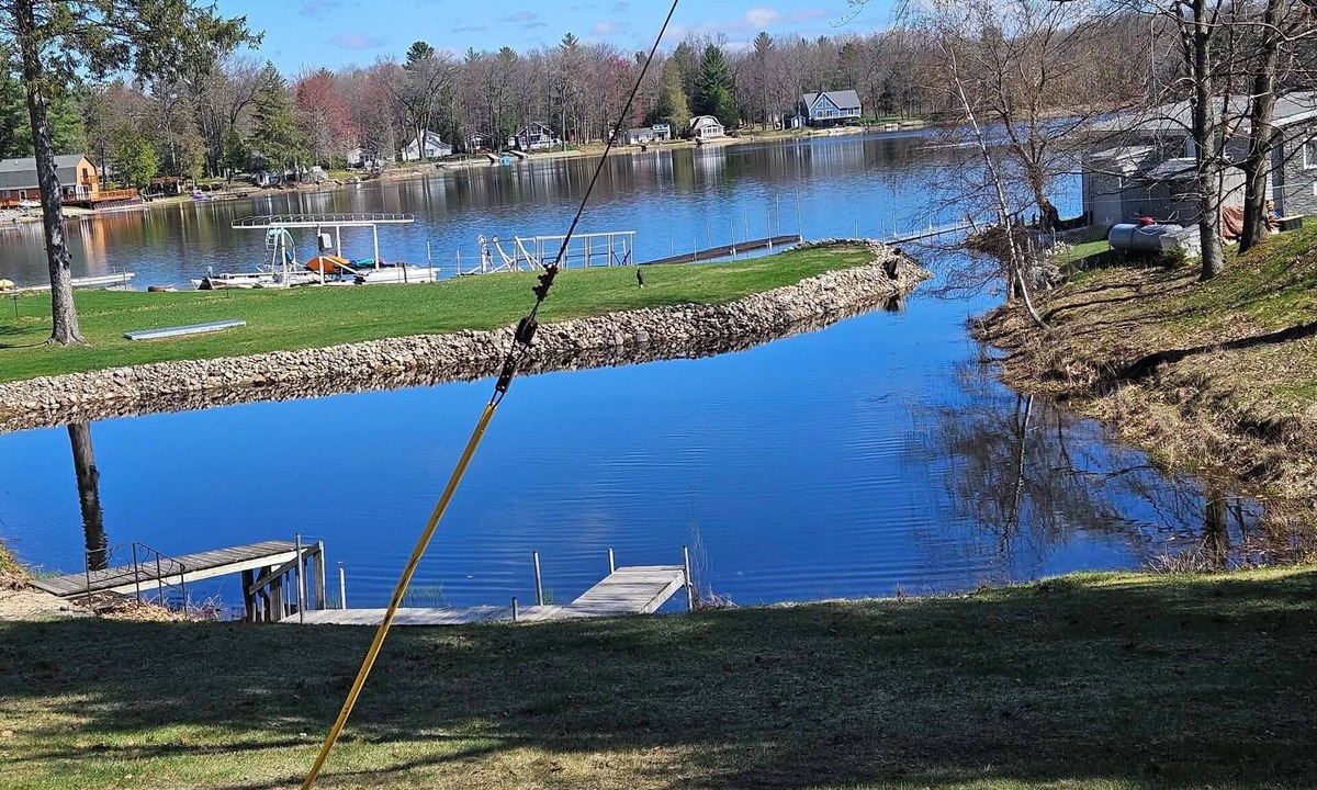 Gladwin Cottage | Pratt Lake Place: Summer at the Lake – Sun, Kayaks & Campfires!