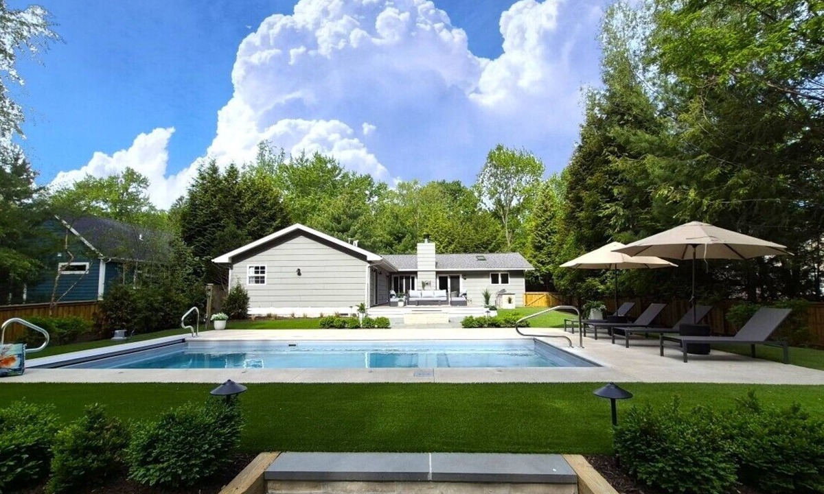 Union Pier House | "Price Improvement" Quiet Neighborhood Heated pool Firepit Hot Tub