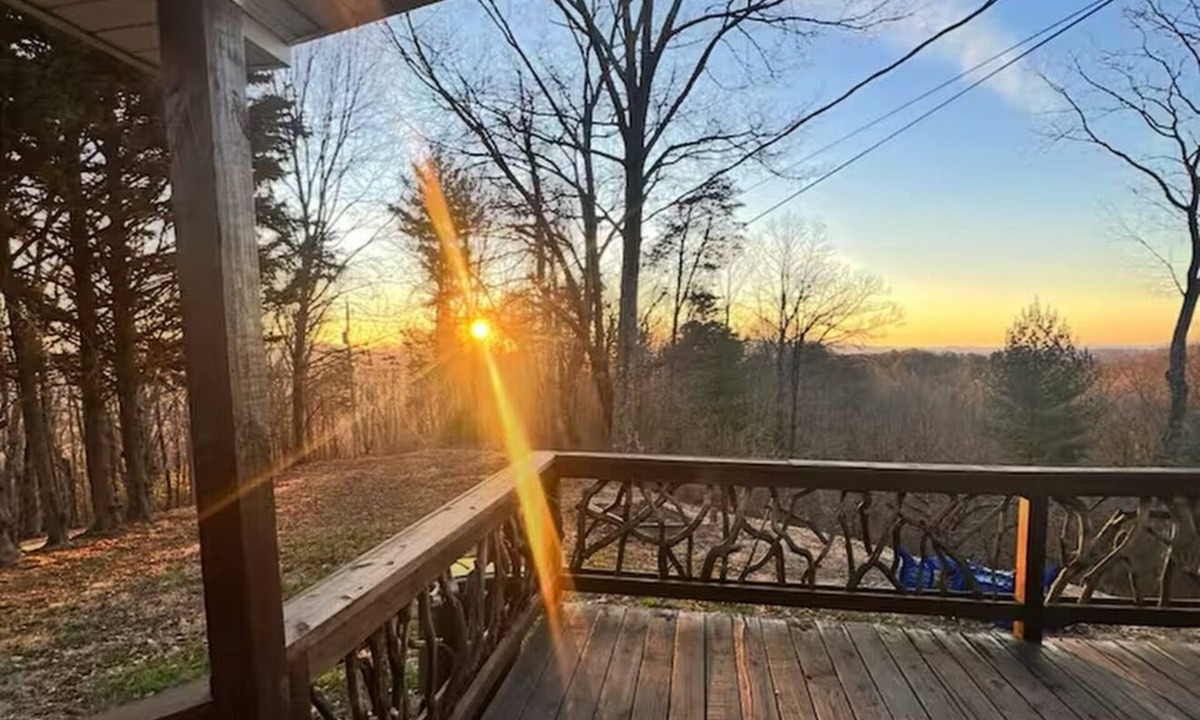 Ellijay Cabin | Private 3Acre Mountain Retreat wFireplace. Wildlife, & Stunning Views