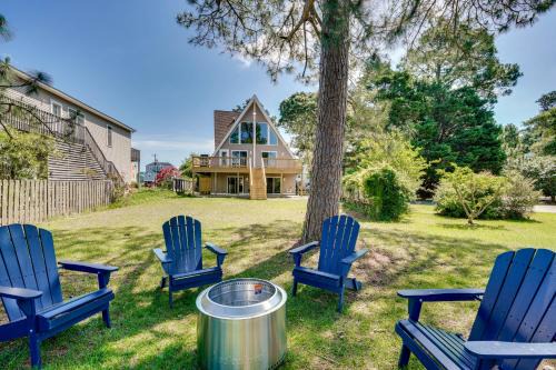 Colington Harbour House | Private Dock & Beach Access: Outer Banks Area Home