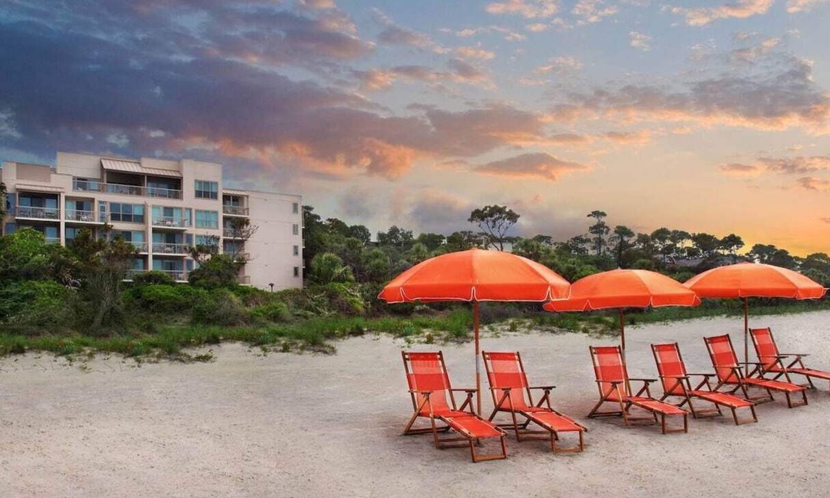 Sea Pines Resort | Private End Unit - Oceanfront Villa End at Marriot's Monarch at Sea Pines