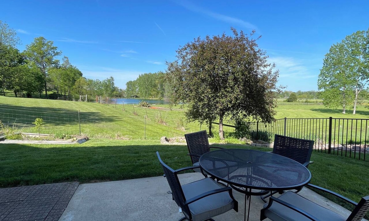 St. Peters House | Private Entry Basement Suite Pond & Farm View Pet Friendly Quiet Home