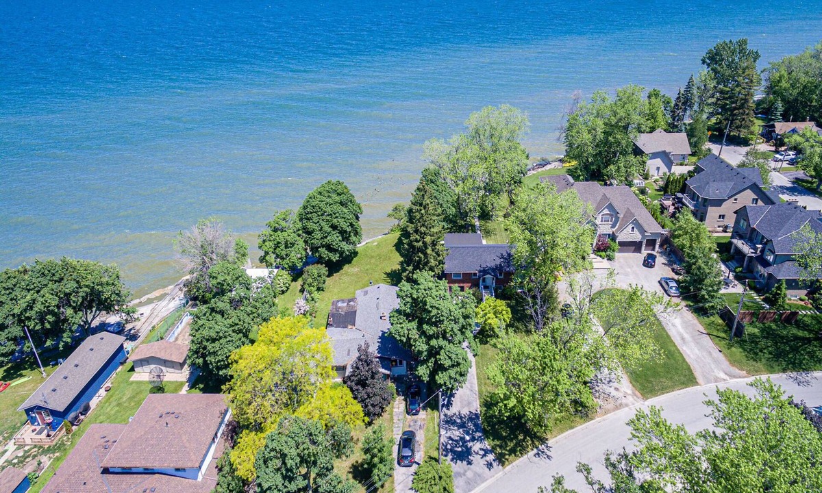Winona House | Private Waterfront Paradise Home on Lake Ontario!