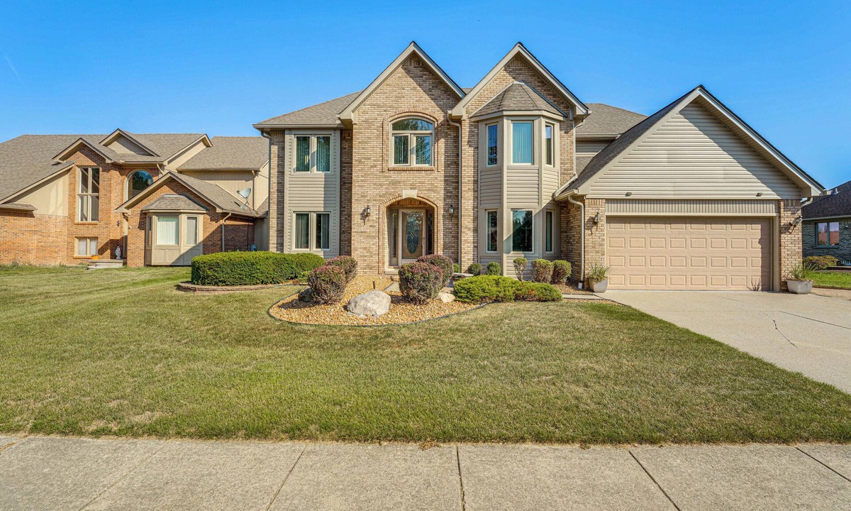 Macomb House | Private Yard w/Patio, Fire Pit Family Getaway