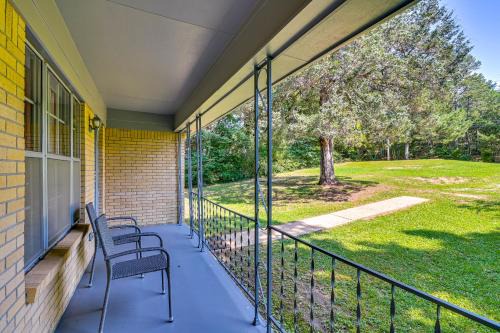Oxford House | Quaint Oxford Home ~ 2 Mi to Ole Miss & The Grove!