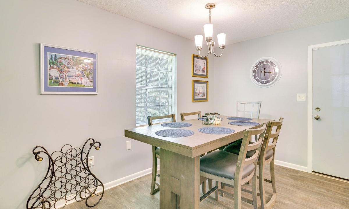 Oxford Cottage | Quaint Oxford Home ~ 2 Mi to Ole Miss & The Grove!