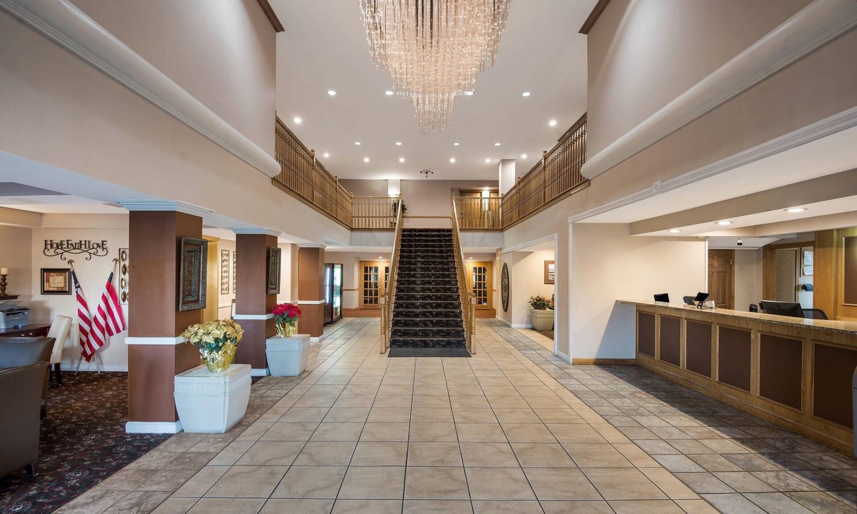 Forest Park Hotel | Quality inn & Suites Cincinnati I-275