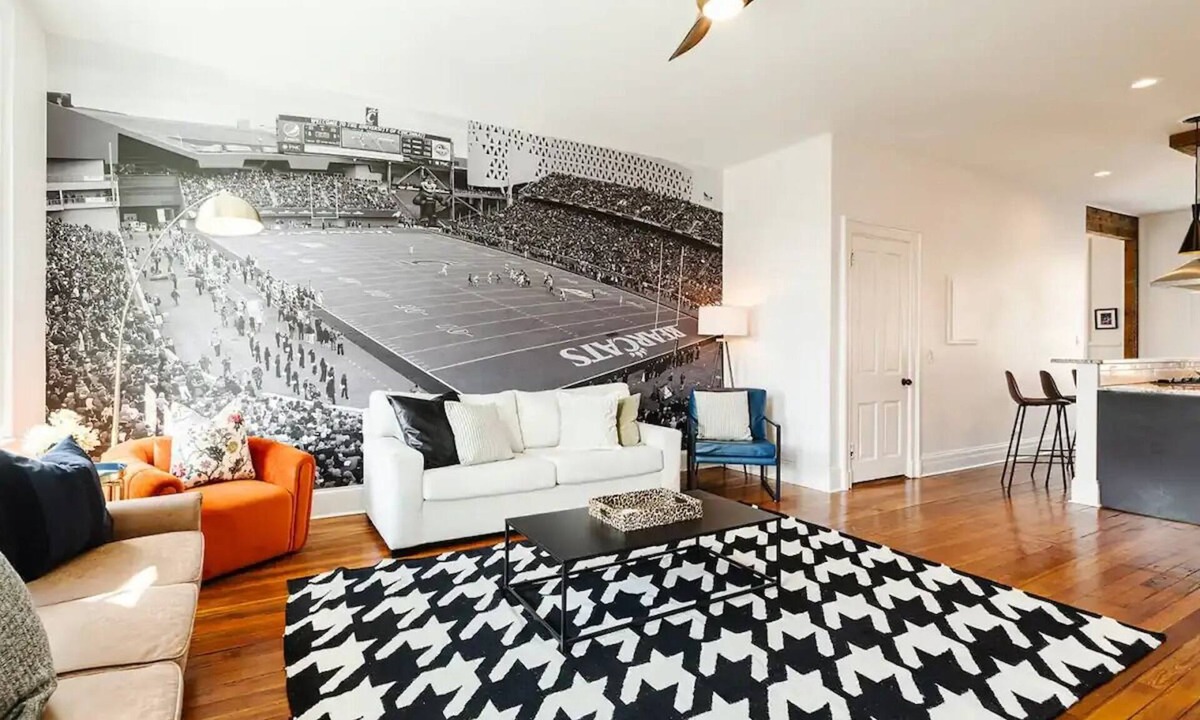 Mount Auburn Villa | Queen City Penthouse - OTR