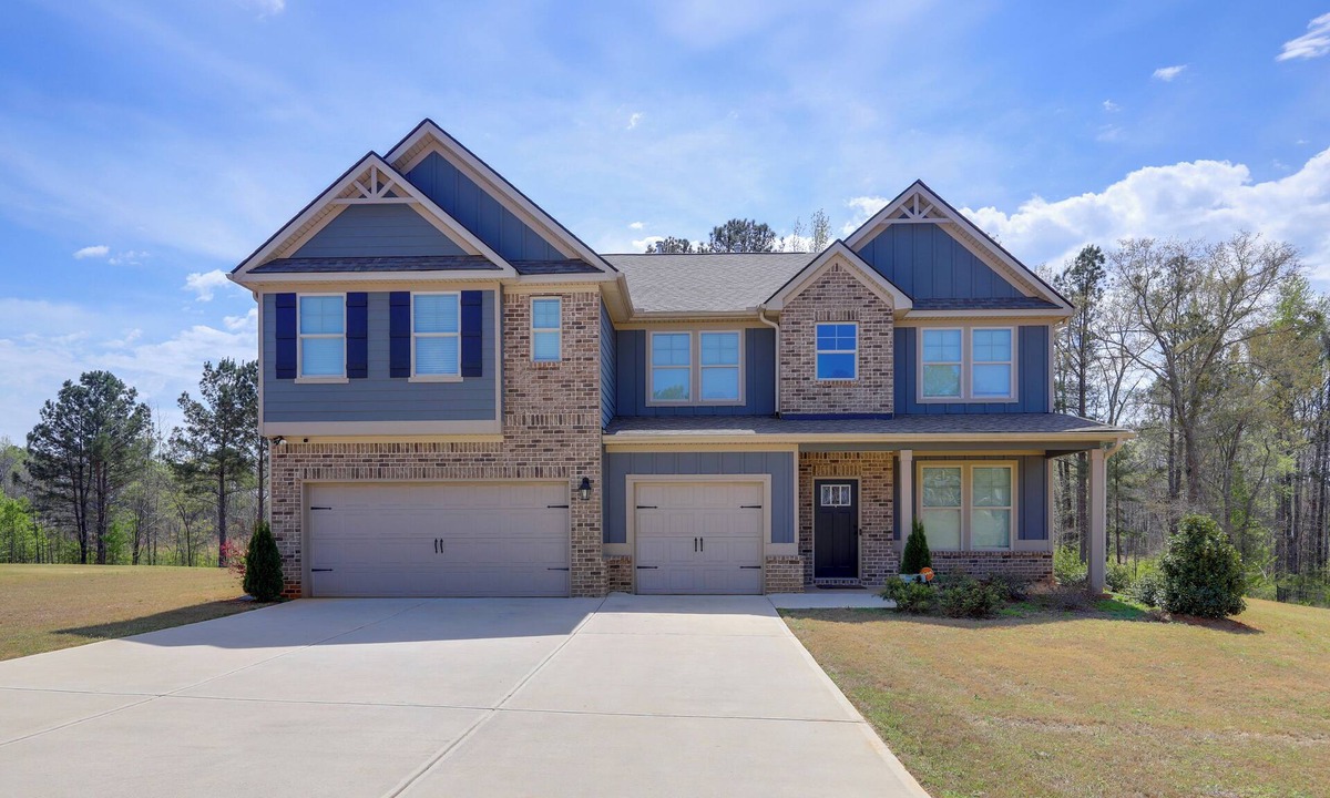 Locust Grove House | Race Days & Family Fun! Spacious Locust Grove Home