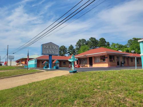Daingerfield Hotel | Relax Inn Daingerfield Near Mount Pleasant TX