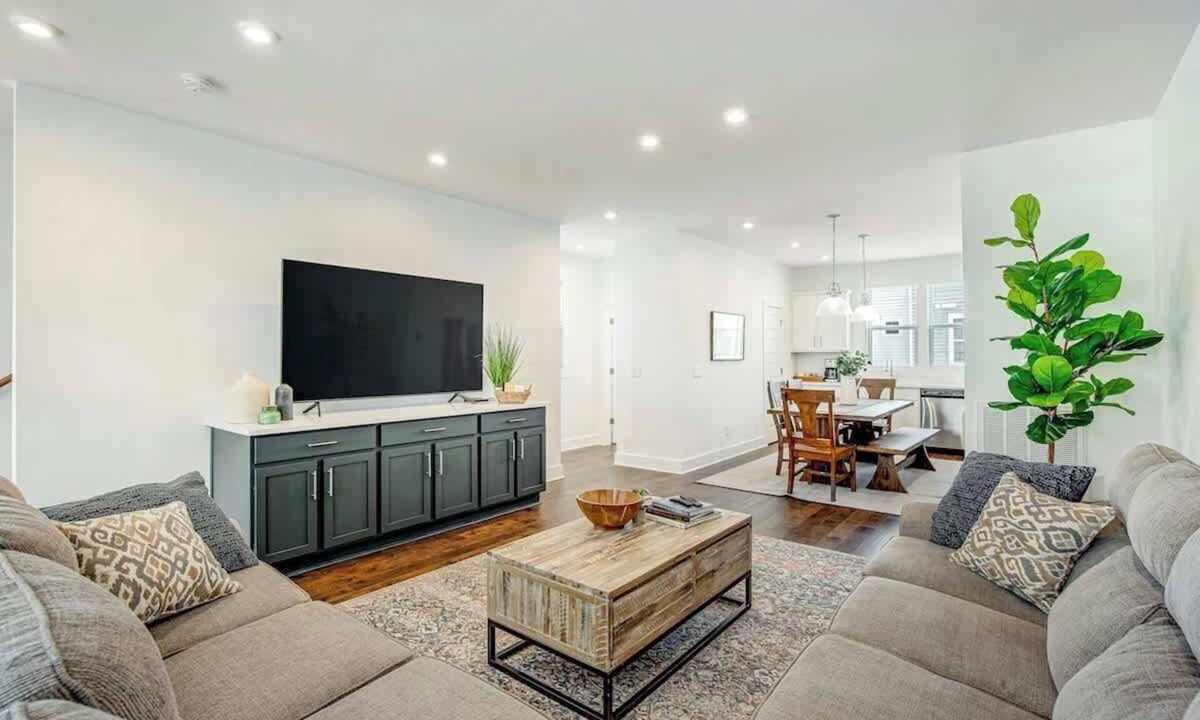 Madison Condo | Relaxing Nashville Family Getaway