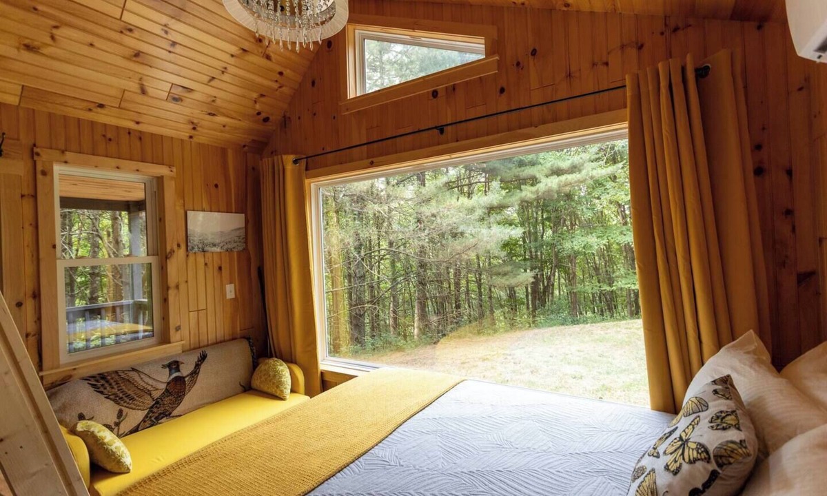 Dailey Cabin | Remote Tiny Cabin & Hiking!