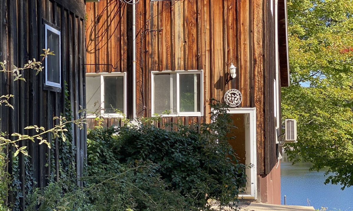 Farwell Cabin | Renovated lake cabin w/raised deck & screened in porch, close to town & skiing!