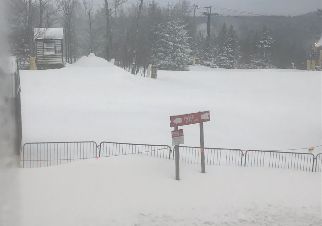 Snowshoe Apartment | Renovated slope side/view, ski in/out, 2216,slps 6