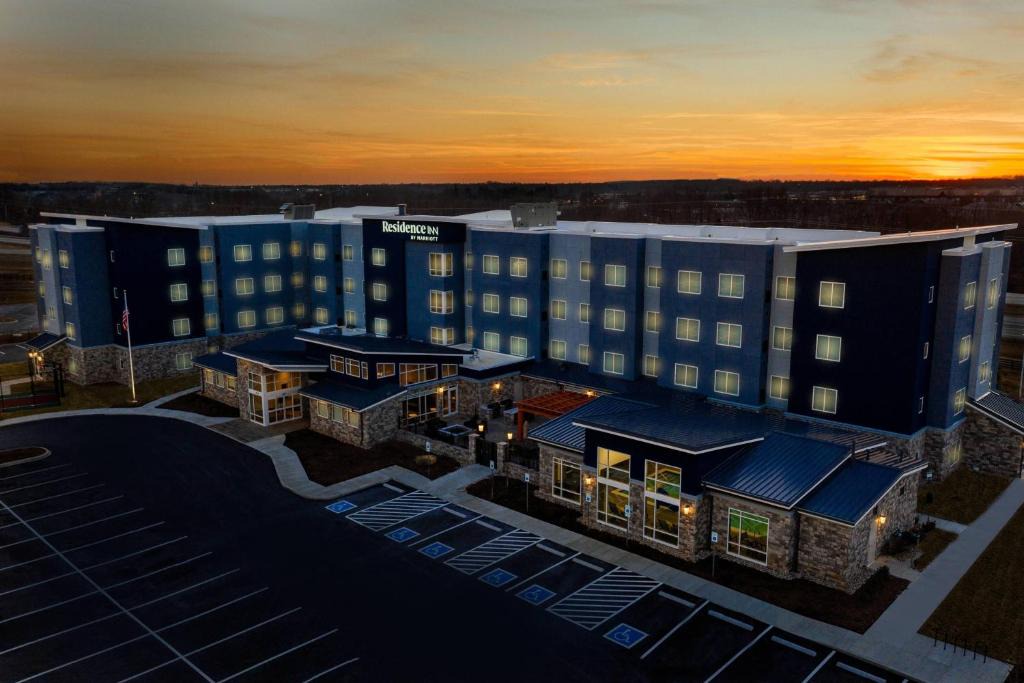 Buechel Hotel | Residence Inn by Marriott Louisville Old Henry