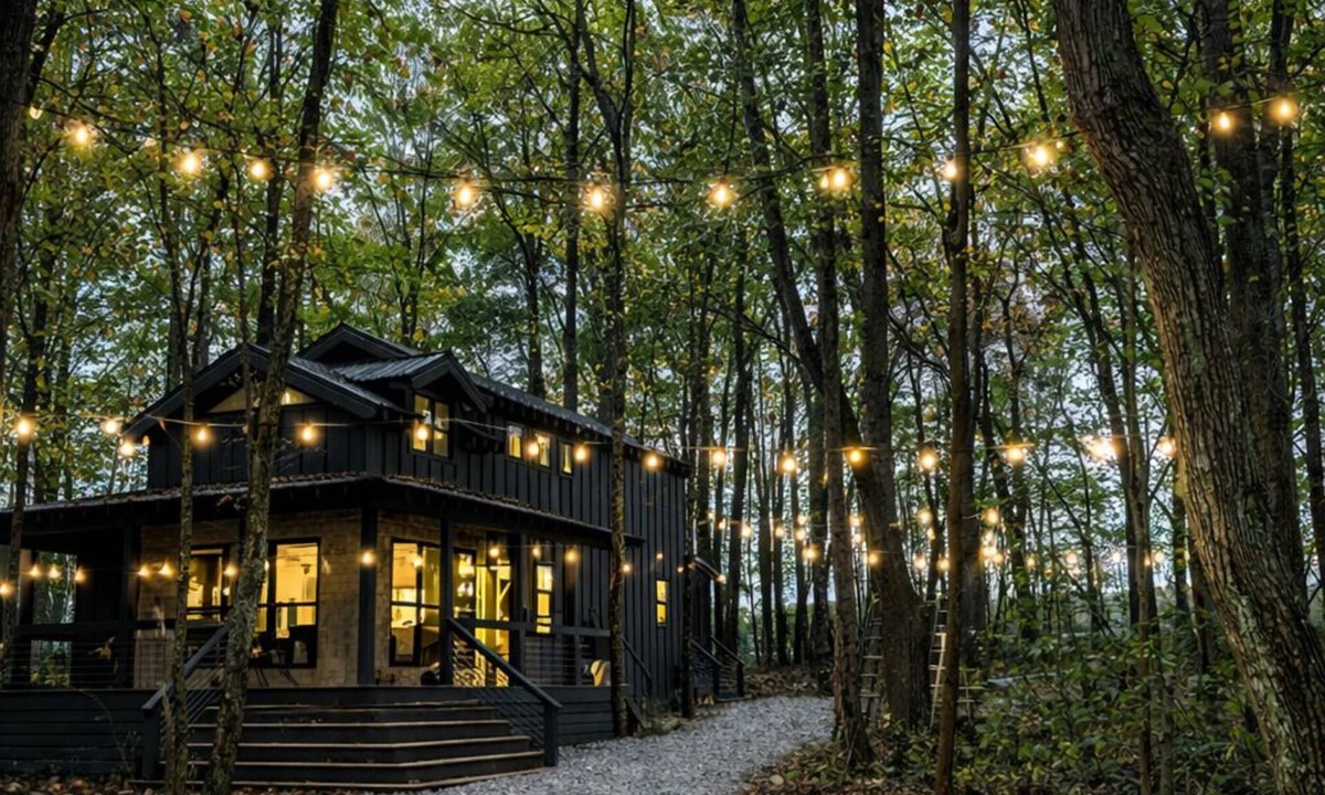 Monteagle House | Revival on the Bluff - cozy firepit, king bed, new Modern Tiny Home in the Woods