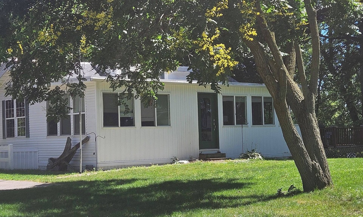 Coopersville Cottage | River with boat launch and lake. Kayaks and paddle boards included!