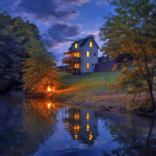 Bluff City House | Riverfront Fishing, Firepit, Only 4 Miles to the Speedway