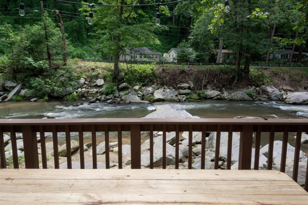 Bat Cave House | Rocky River Retreat