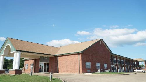 Beebe Hotel | Rodeway Inn Beebe