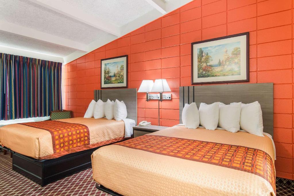 Nashville Hotel | Rodeway Inn Nashville